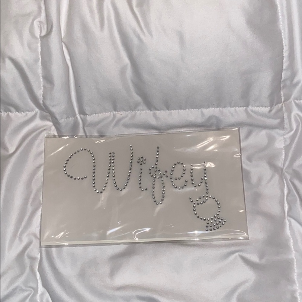“Wifey” iron on